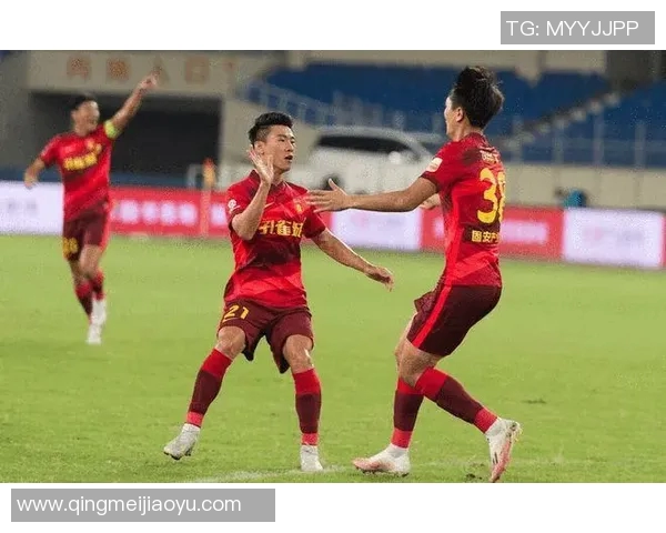 南京足球队以86分领跑总决赛积分榜展现强劲实力和夺冠希望